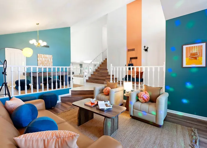 Holiday home Desert Daze - A Fun-filled 5br Retreat - Sleeps 12