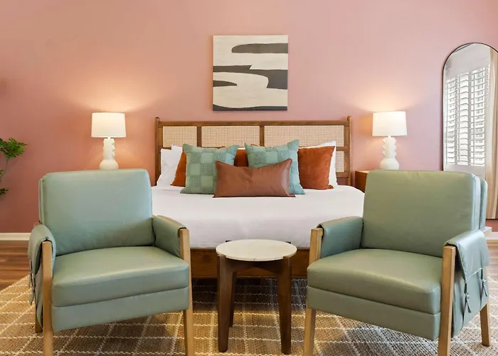 Holiday home Desert Daze - A Fun-filled 5br Retreat - Sleeps 12 *