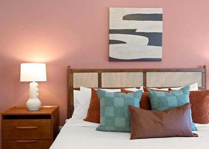 Desert Daze - A Fun-filled 5br Retreat - Sleeps 12 Holiday home