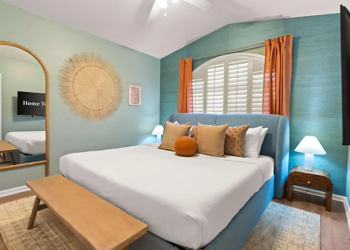 Desert Daze - A Fun-filled 5br Retreat - Sleeps 12