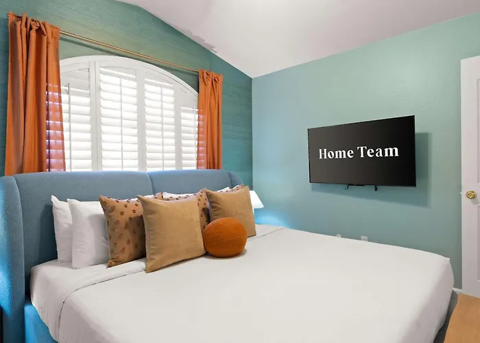 Desert Daze - A Fun-filled 5br Retreat - Sleeps 12 Holiday home