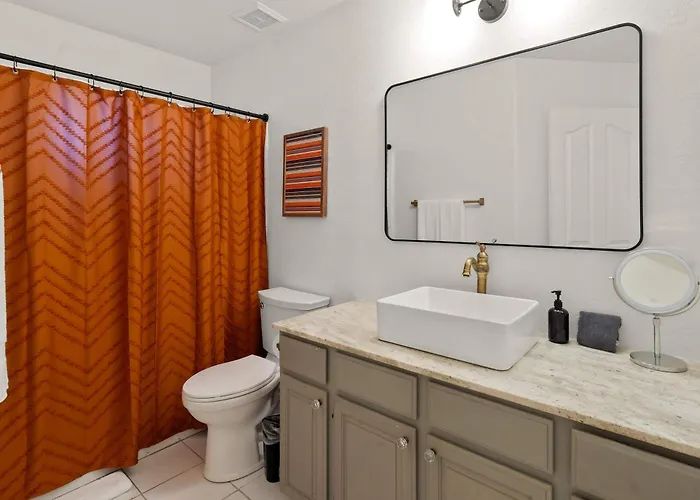 Holiday home Desert Daze - A Fun-filled 5br Retreat - Sleeps 12