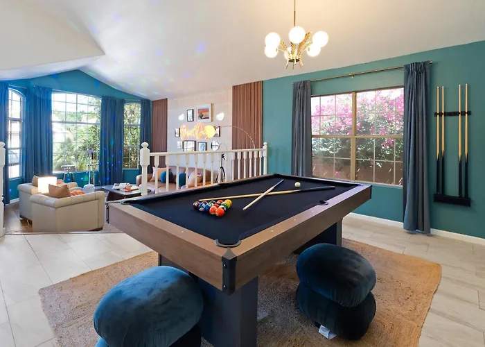 Desert Daze - A Fun-filled 5br Retreat - Sleeps 12 Mesa