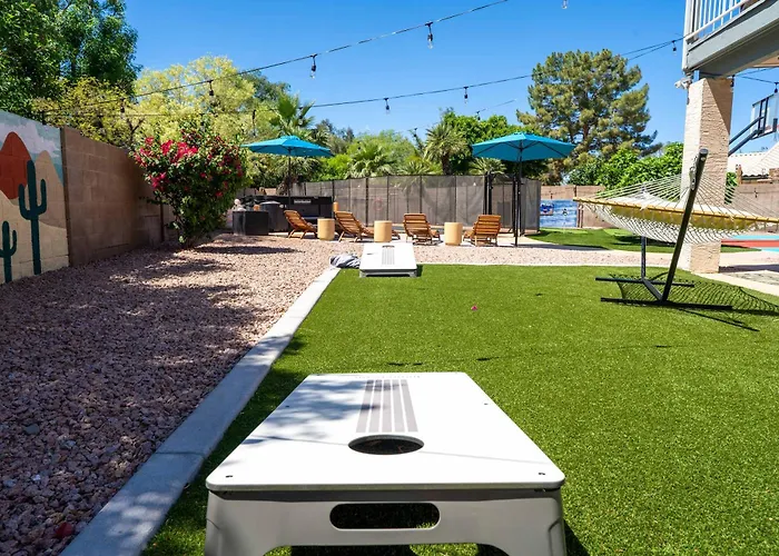 Holiday home Desert Daze - A Fun-filled 5br Retreat - Sleeps 12